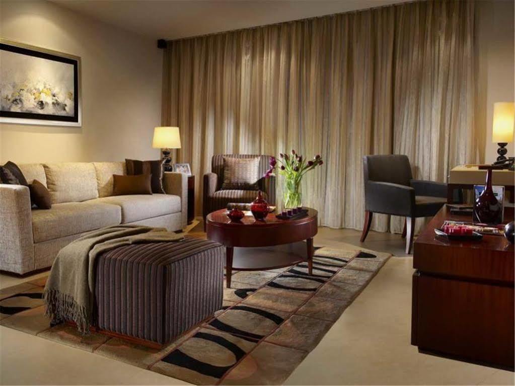 Oakwood Residence Шанхай Екстериор снимка
